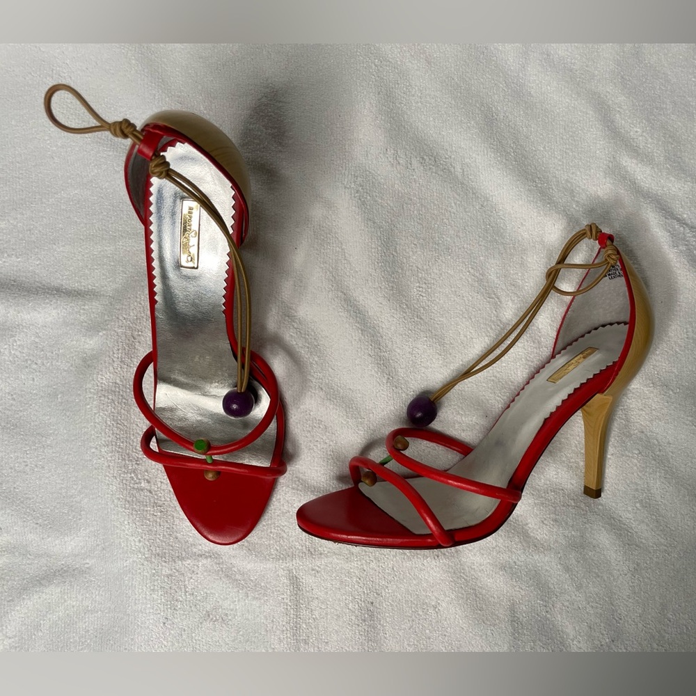 Love at first sight! And wore less than 5 times